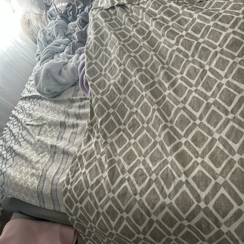 Neutral Geometric curtains - Gray and White